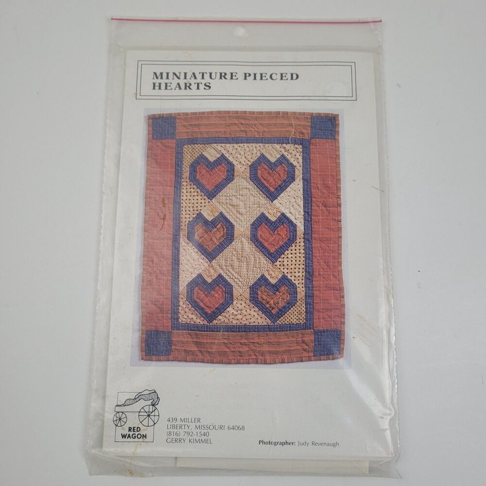 Vtg Red Wagon, 'Minature Pieced Hearts' Quit pattern uncut.